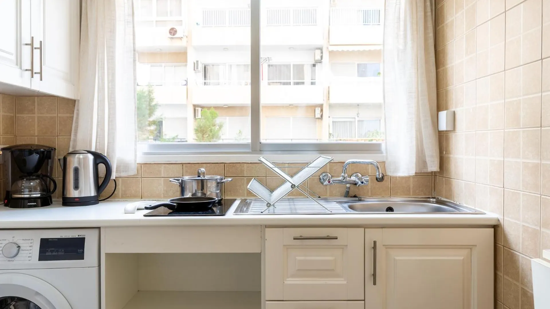 Amaracus 1-Bedroom In Larnaca Apartament